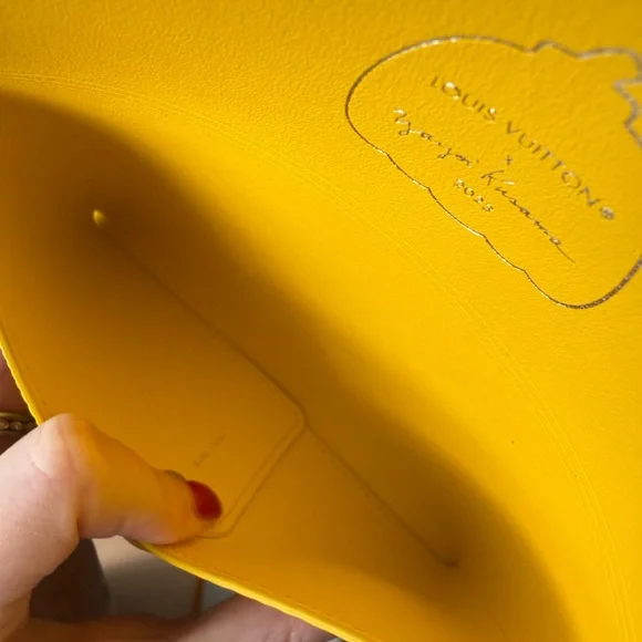 Louis Vuitton x Yayoi Kusama kirigami set - Picture 8 of 12